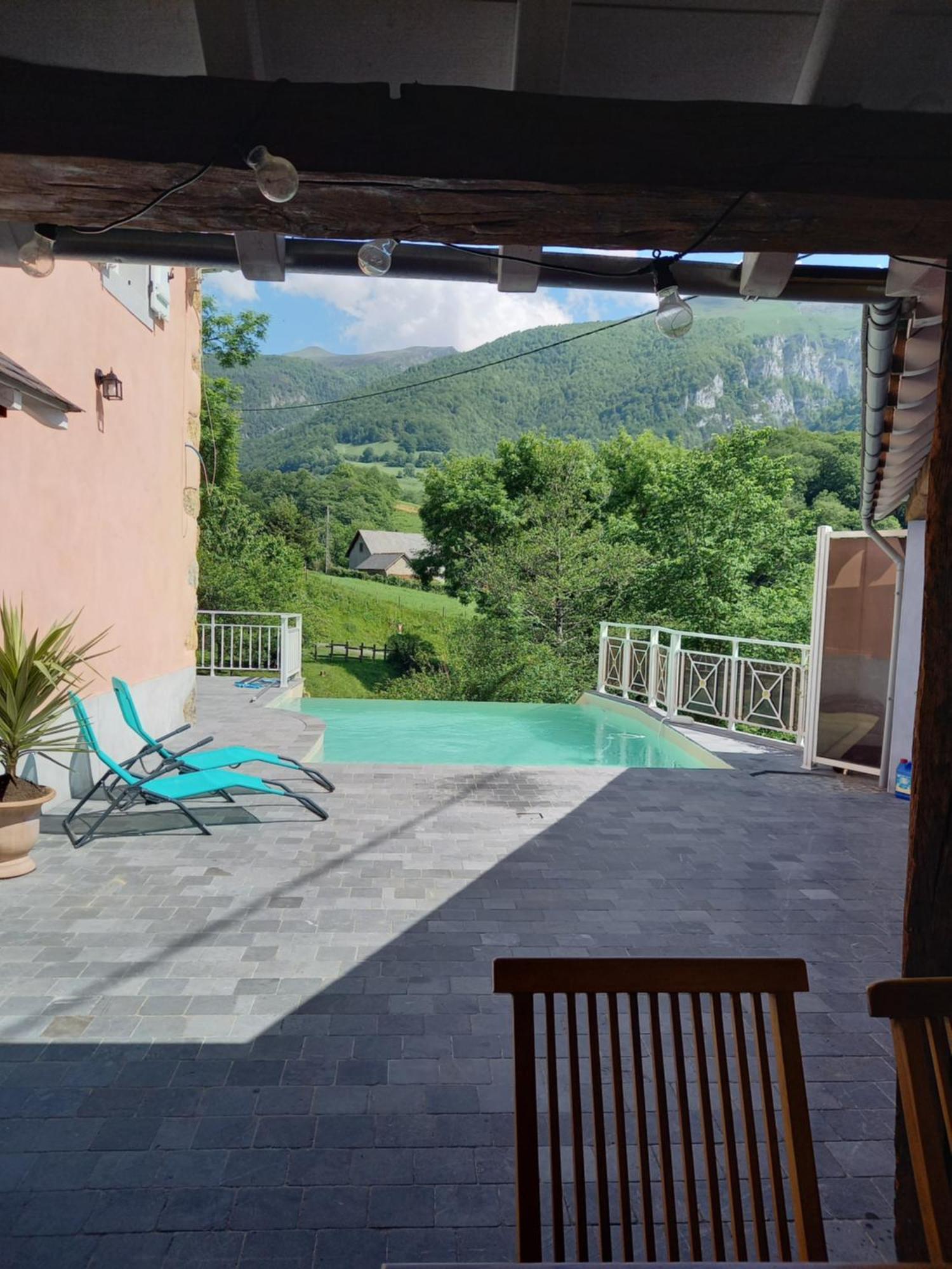Maison Ainerak Gite A Sainte Engrace La Pierre Saint Martin Ngoại thất bức ảnh